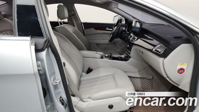 Mercedes-Benz CLS-Class 2012 — photo 11