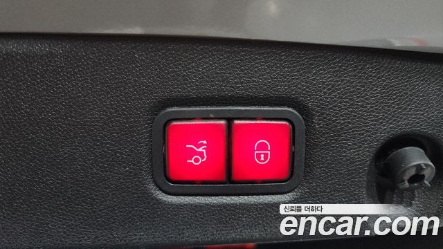 Mercedes-Benz CLS-Class 2012 — photo 16