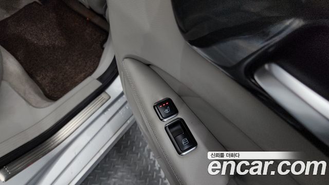 Mercedes-Benz CLS-Class 2012 — photo 17
