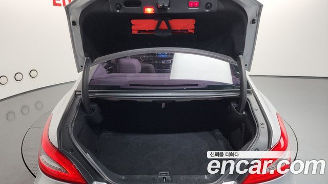 Mercedes-Benz CLS-Class 2012 — photo 18