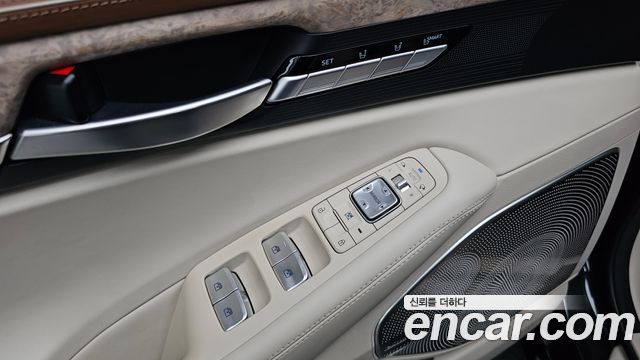 Genesis G90 2020 — photo 24