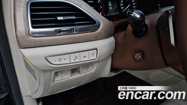 Genesis G90 2020 — photo 25