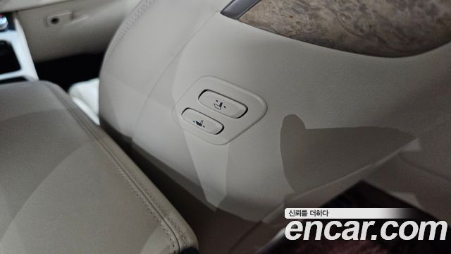Genesis G90 2020 — photo 26
