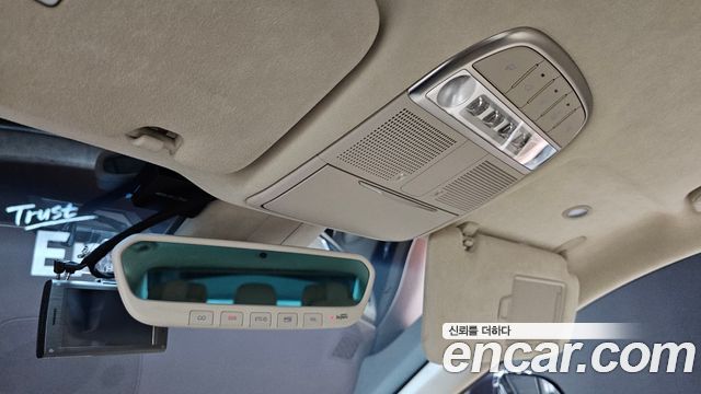 Genesis G90 2020 — photo 28