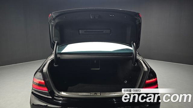 Genesis G90 2020 — photo 30
