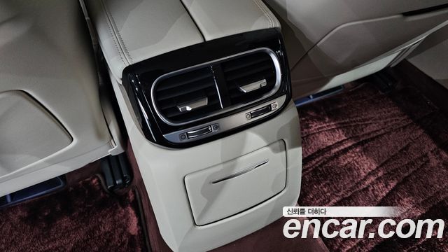 Genesis G90 2020 — photo 31