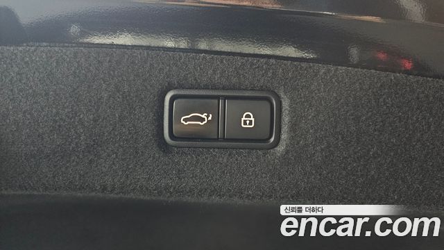 Genesis G90 2020 — photo 33
