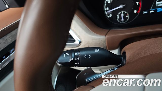 Genesis G90 2020 — photo 36