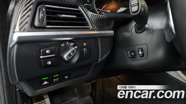 BMW 6-Series 2018 — photo 25