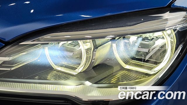 BMW 6-Series 2018 — photo 8
