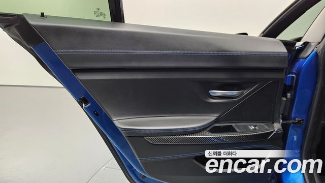 BMW 6-Series 2018 — photo 15