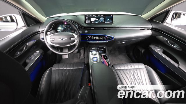 Genesis GV70 2021 — photo 10
