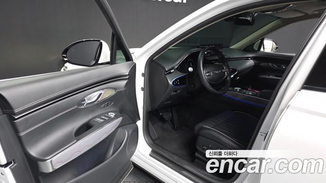 Genesis GV70 2021 — photo 13