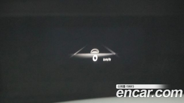 Genesis GV70 2021 — photo 23