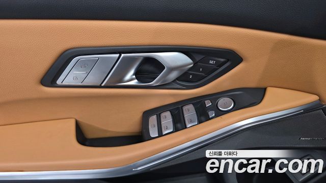 BMW 3-Series 2024 — photo 19