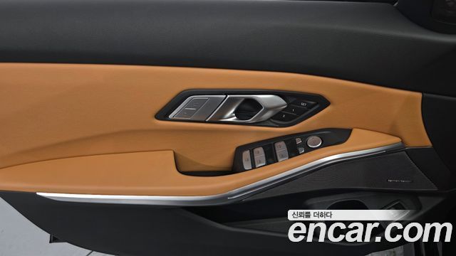 BMW 3-Series 2024 — photo 14