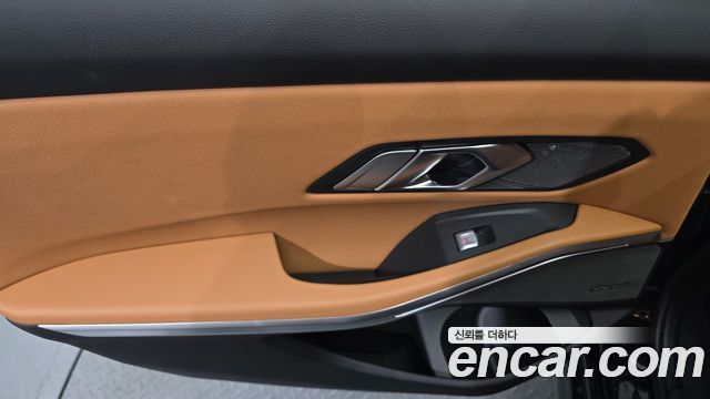 BMW 3-Series 2024 — photo 15
