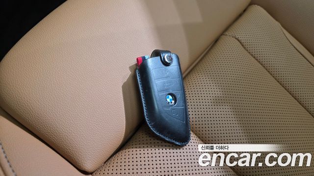 BMW 3-Series 2024 — photo 33