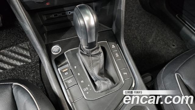 Volkswagen Tiguan 2020 — photo 12