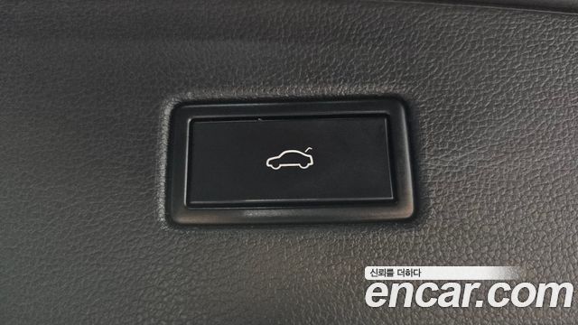 Volkswagen Tiguan 2020 — photo 21