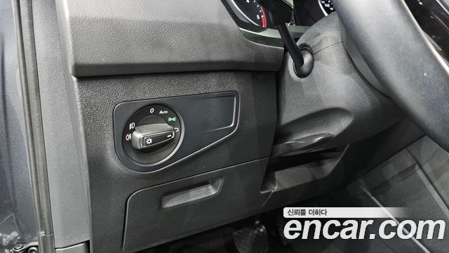 Volkswagen Tiguan 2020 — photo 24