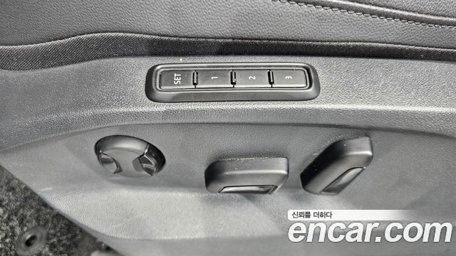 Volkswagen Tiguan 2020 — photo 31