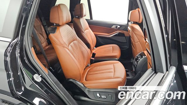BMW X7 2024 — photo 17