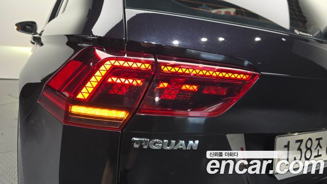 Volkswagen Tiguan 2020 — photo 9
