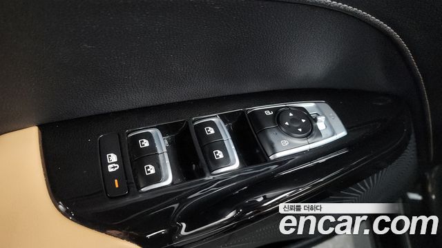 Kia K5 2020 — photo 32