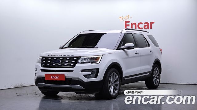 Ford Explorer 2017 — photo 1