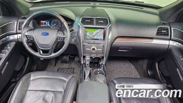 Ford Explorer 2017 — photo 7