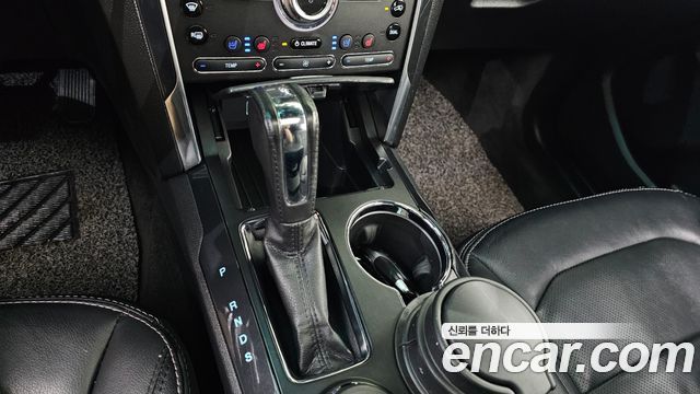 Ford Explorer 2017 — photo 9