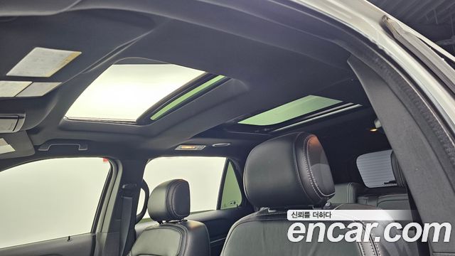 Ford Explorer 2017 — photo 19