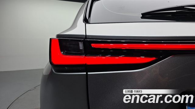 Lexus NX 2025 — photo 9