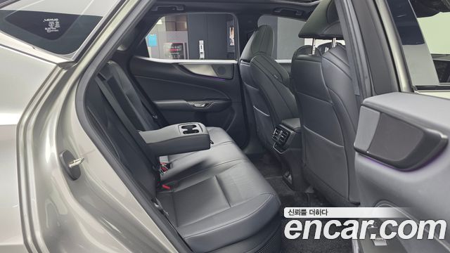 Lexus NX 2025 — photo 16