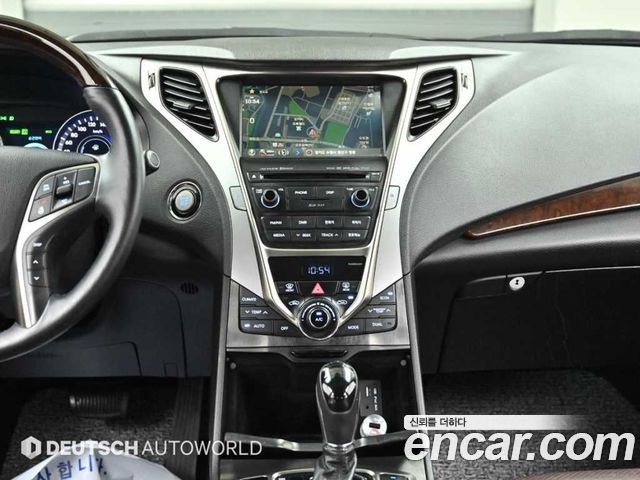Hyundai Grandeur 2015 — photo 14