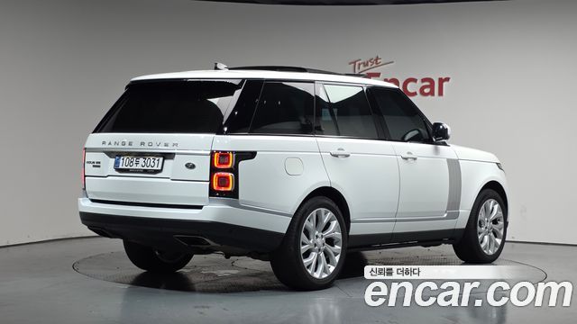 Land Rover Range Rover 2019 — photo 2