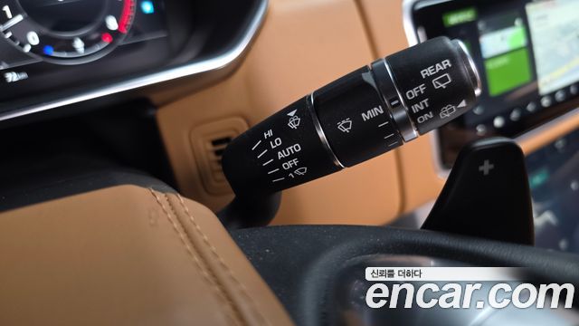 Land Rover Range Rover 2019 — photo 30