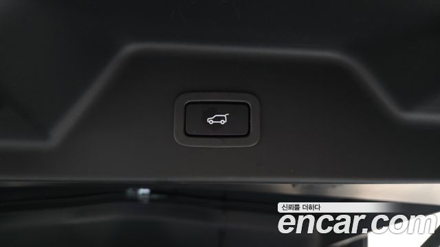 Land Rover Range Rover 2019 — photo 35