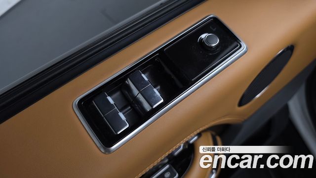 Land Rover Range Rover 2019 — photo 39