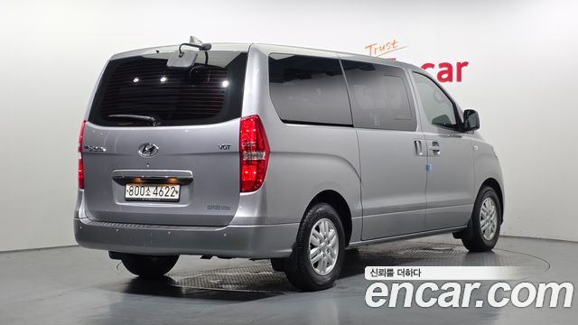 Hyundai Starex 2018 — photo 2
