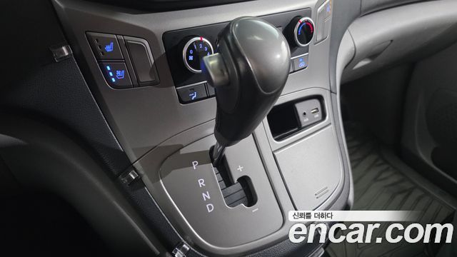 Hyundai Starex 2018 — photo 9