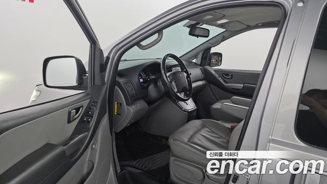 Hyundai Starex 2018 — photo 10