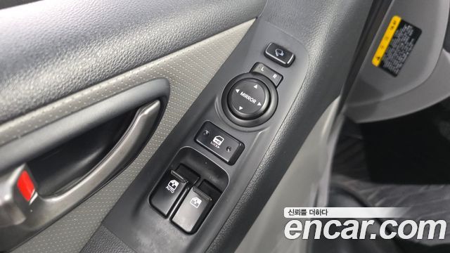 Hyundai Starex 2018 — photo 14