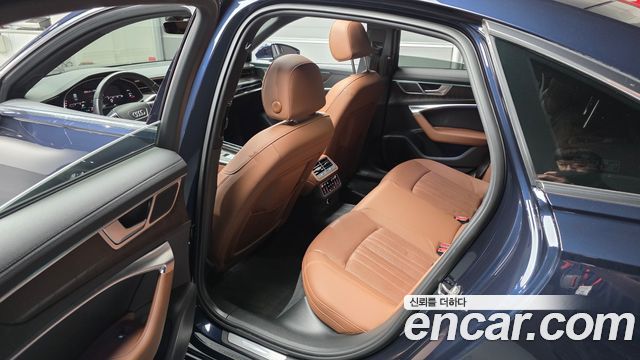 Audi A6 2020 — photo 11