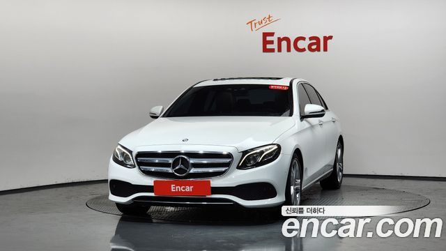 Mercedes-Benz E-Class 2017 — photo 3