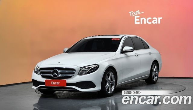 Mercedes-Benz E-Class 2017 — photo 1