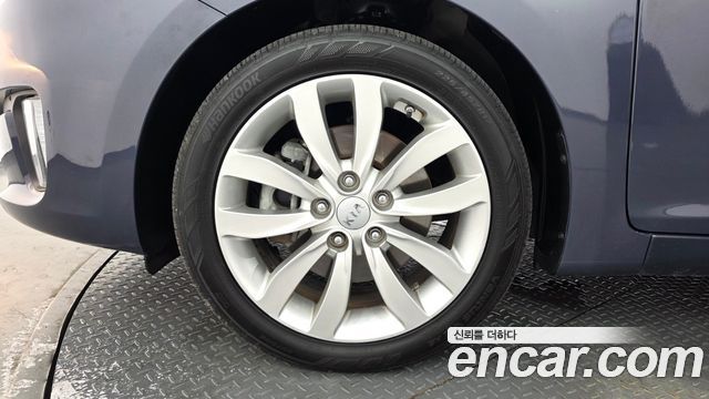 Kia Carens 2014 — photo 5