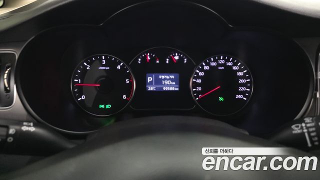 Kia Carens 2014 — photo 8