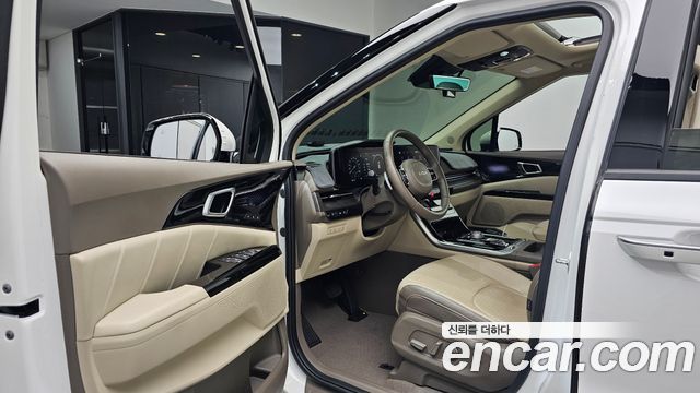 Kia Canival 2023 — photo 13